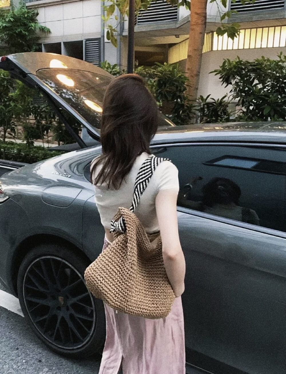 ANNA AMMONS Handwoven Straw Tote Bag - Retro Artisanal Summer Shoulder Bag - ANNA AMMONS