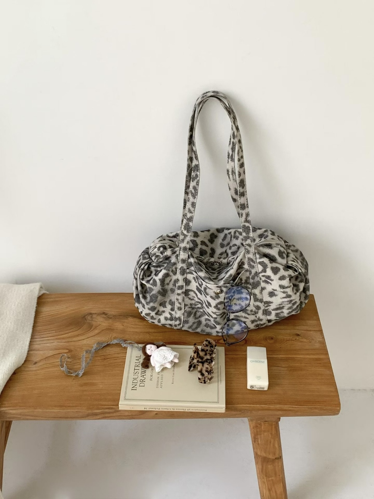 ANNA AMMONS Brooklyn Leopard Print Canvas Tote - Large Capacity Shoulder Bag - ANNA AMMONS